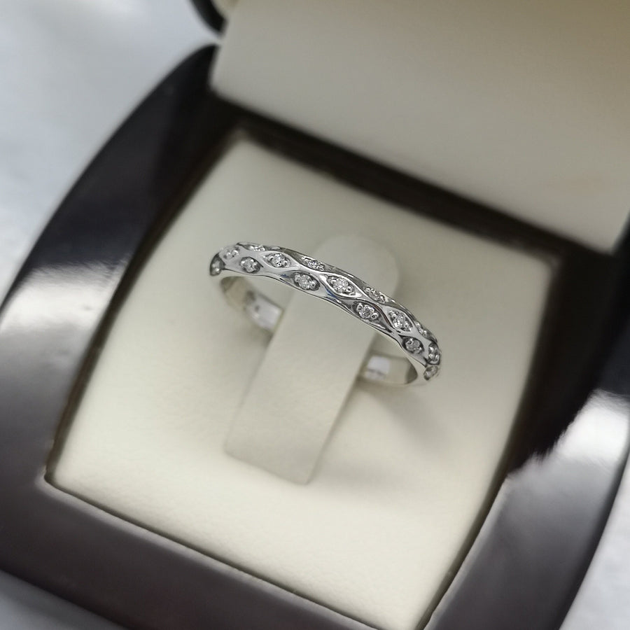 scattered diamonds in wedding band