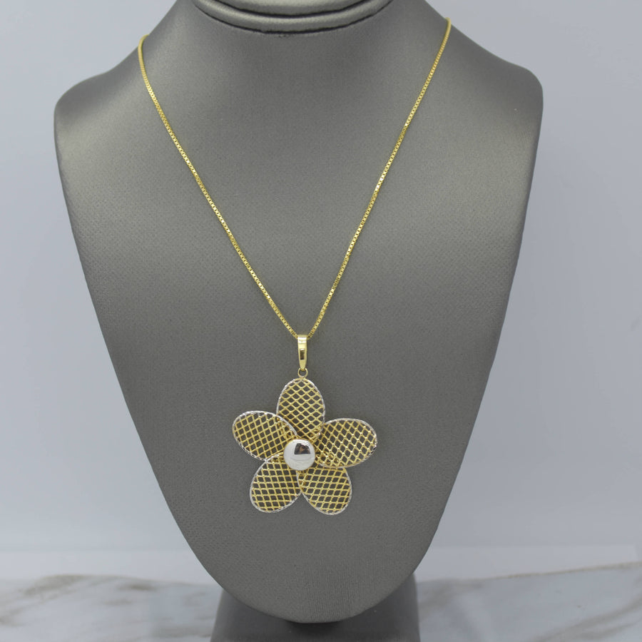 Yellow Gold Daisy Pendant Necklace