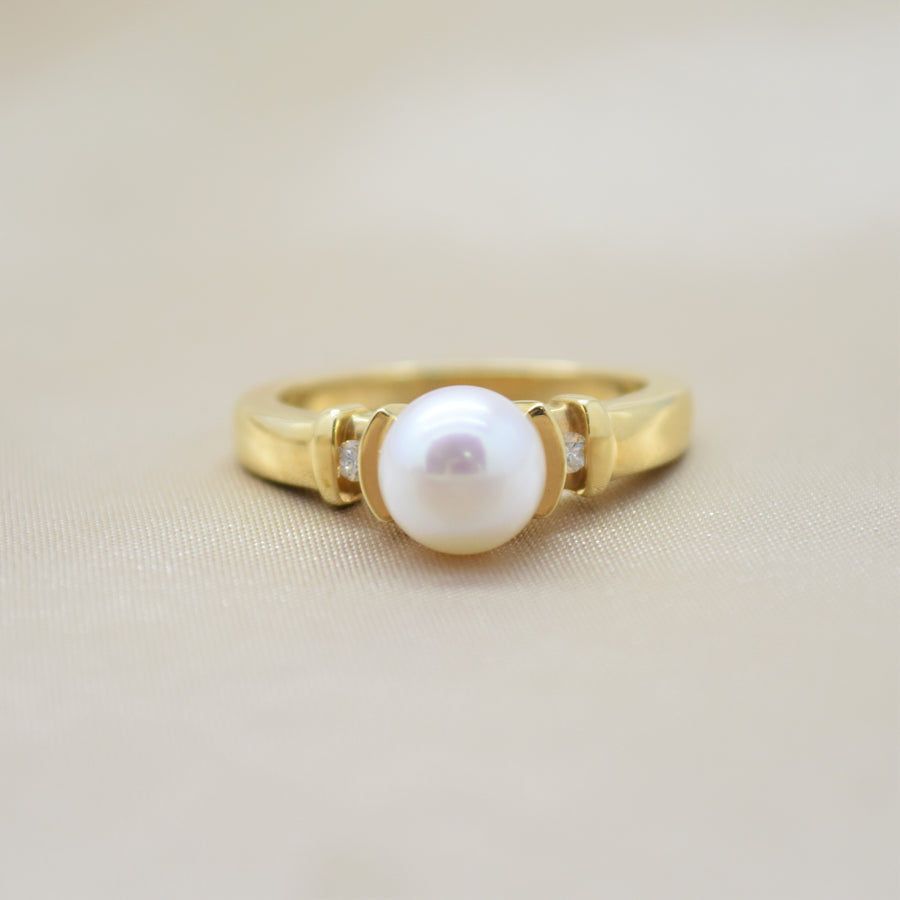 Yellow Gold White Akoya Pearl Ring