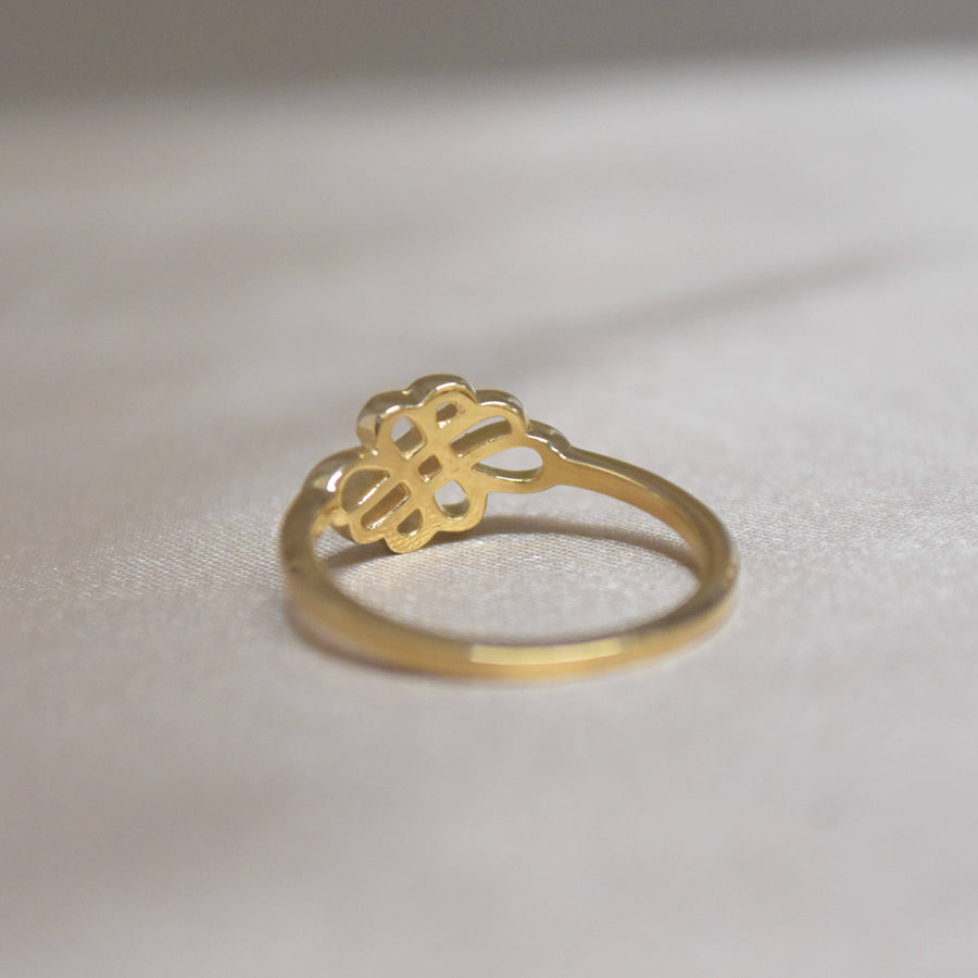 Infinity Knot Ring in Yellow Gold